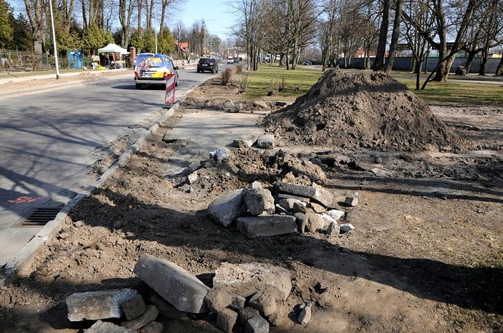 Wymiana krawężników przy ul. Agrykola zdjęcie nr 54671