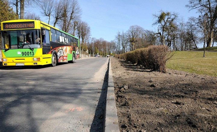 Wymiana krawężników przy ul. Agrykola zdjęcie nr 54672