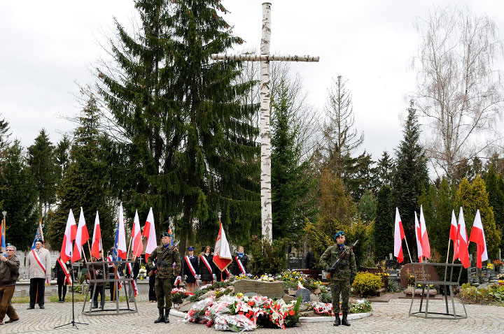 Obchody 72. rocznicy Zbrodni Katyńskiej zdjęcie nr 55354