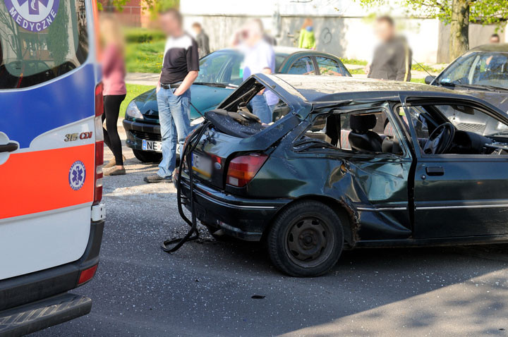 Wypadek na Sienkiewicza: motocyklista w szpitalu zdjęcie nr 56433