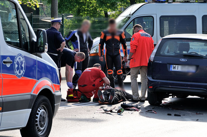 Wypadek: fordem zajechał drogę motocykliście zdjęcie nr 56454