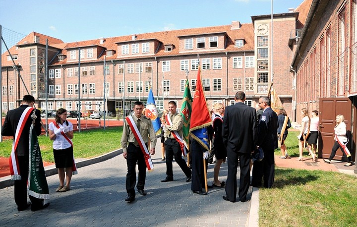 Elbląg Zabrzmiał pierwszy dzwonek