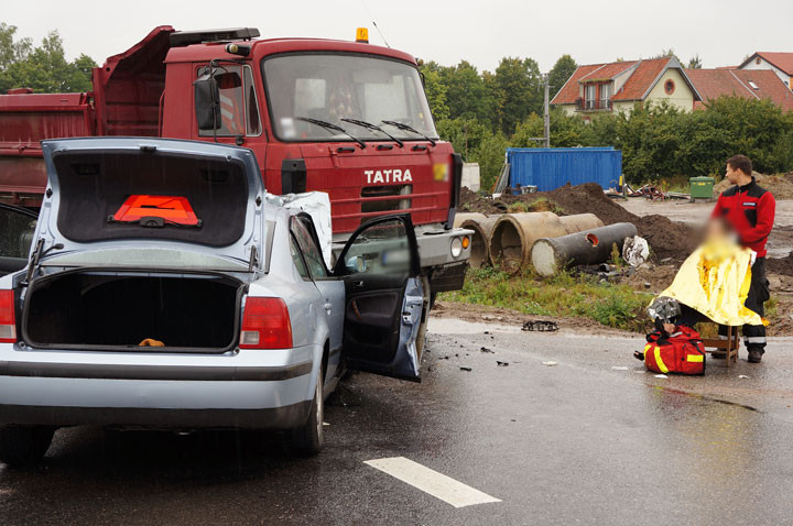 Nowina: wypadek na starej "siódemce" zdjęcie nr 61124