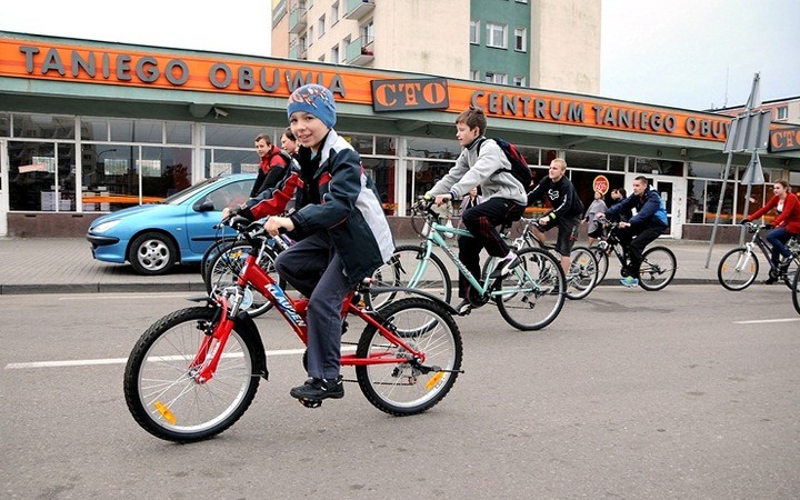 Elbląg Przejazd kolumny rowerzystów