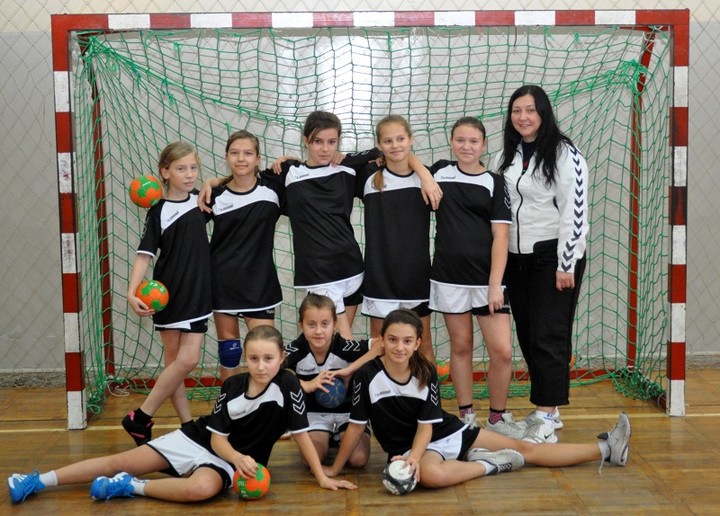 Sportowe sukcesy SP nr 9 zdjęcie nr 64410