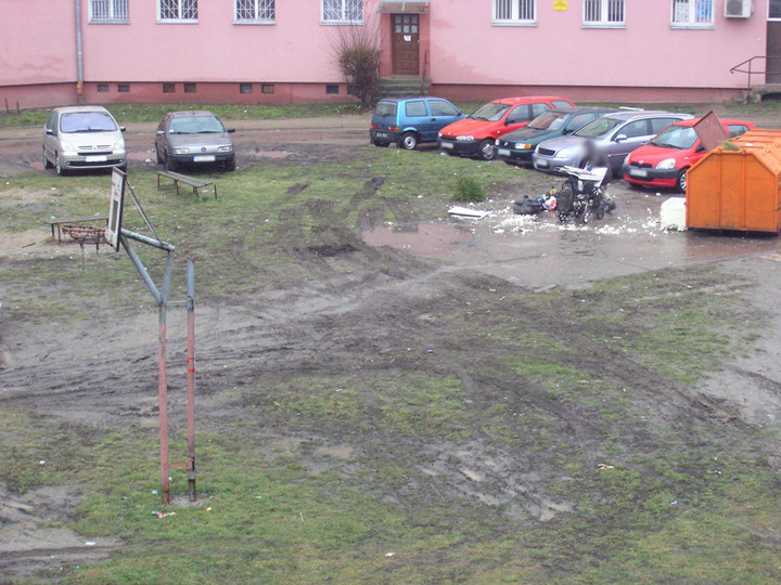 Podwórko niezgody zdjęcie nr 64909
