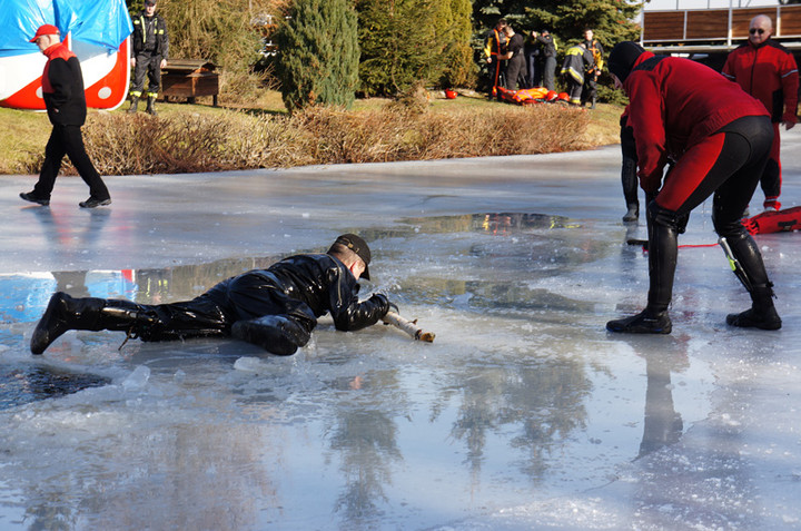 Pokaz ratownictwa lodowego zdjęcie nr 66558