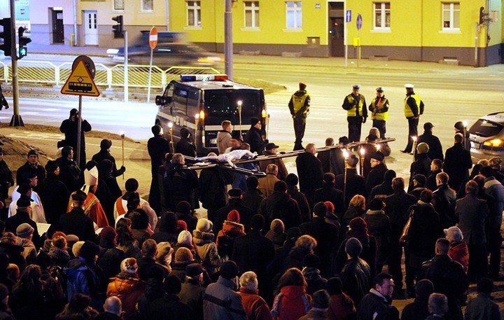 Procesja Drogi Krzyżowej zdjęcie nr 67497