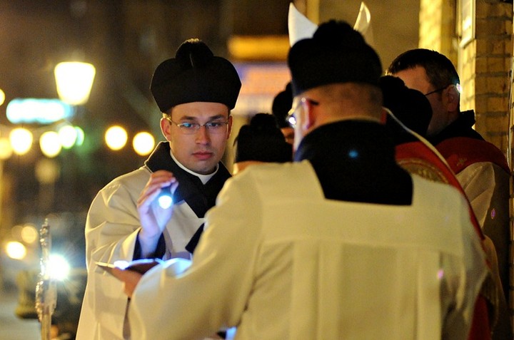 Procesja Drogi Krzyżowej zdjęcie nr 67525