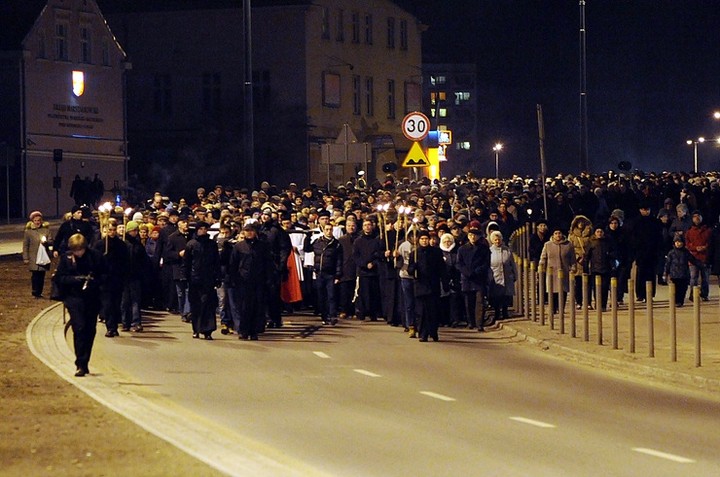 Procesja Drogi Krzyżowej zdjęcie nr 67513