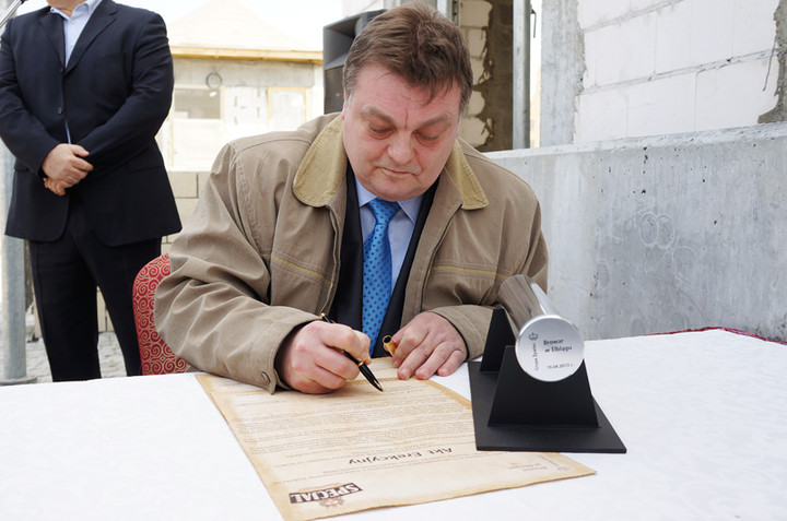 Wmurowanie kamienia węgielnego pod Specjal Pub zdjęcie nr 68349