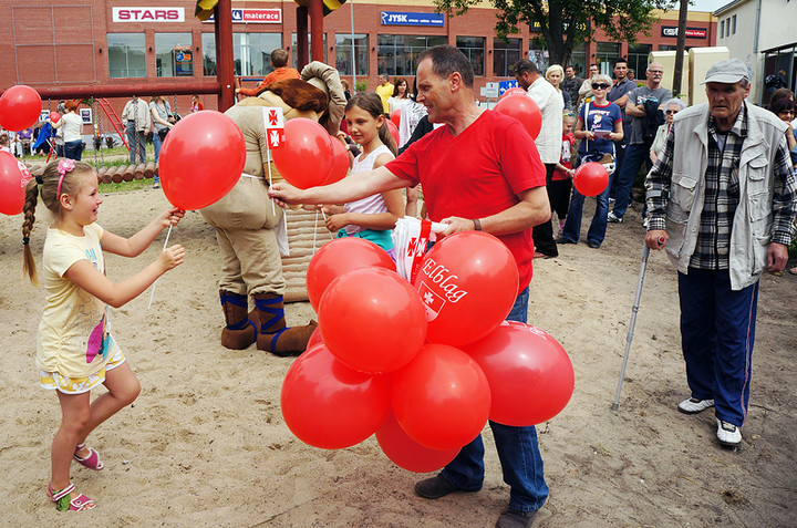 Plac zabaw w prezencie zdjęcie nr 70633
