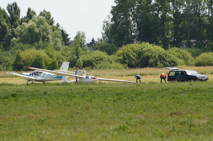 Rodzinnie na lotnisku zdjęcie nr 72675
