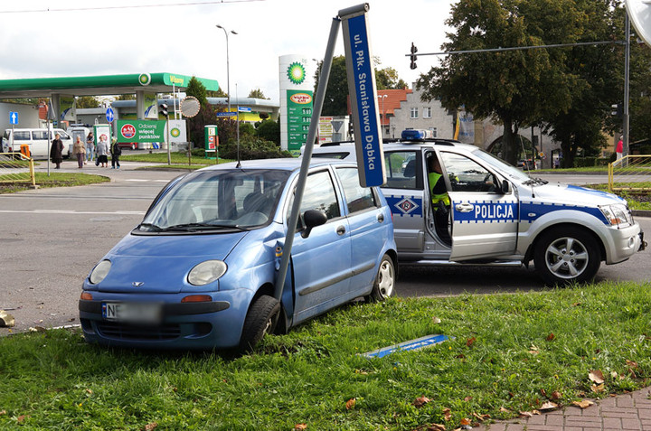 Płk. Dąbka: zderzenie matiza z mondeo zdjęcie nr 75509