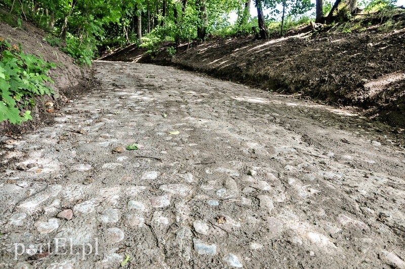 Historyczny trakt naprawiony zdjęcie nr 90947