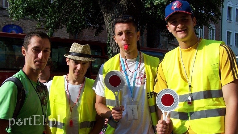 Piechotą na Jasną Górę. Pielgrzymi już na trasie zdjęcie nr 91723