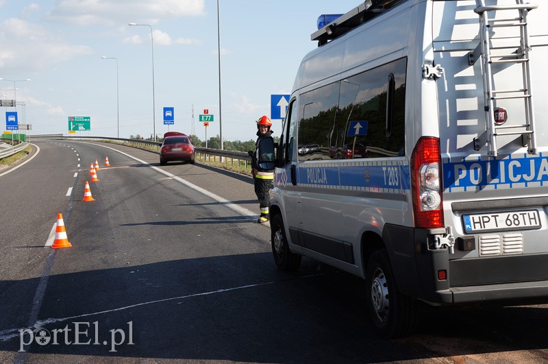 Elbląg Wypadek na obwodnicy: cztery osoby w szpitalu