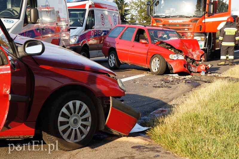 Wypadek w Kazimierzowie. "Siódemka" zablokowana zdjęcie nr 92114