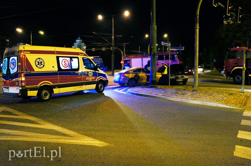 Elbląg Zderzenie na skrzyżowaniu: jedna osoba w szpitalu