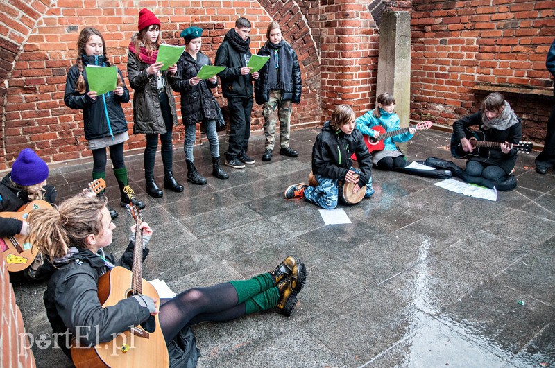  Światełko, które ma dać nadzieję zdjęcie nr 98730