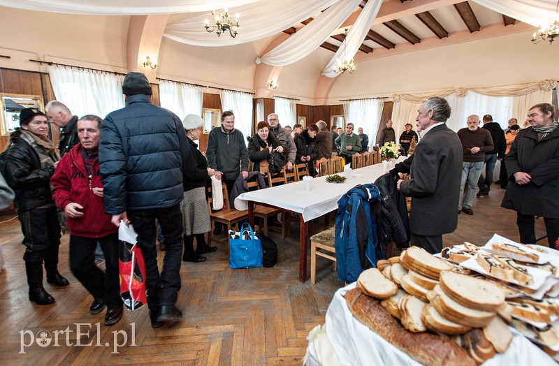 Chodzi o odrobinę człowieczeństwa zdjęcie nr 98794