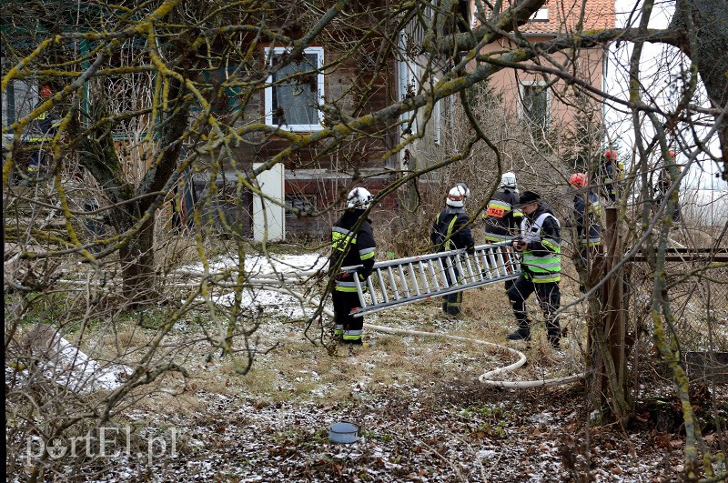 Pożar w Raczkach Elbląskich zdjęcie nr 99075