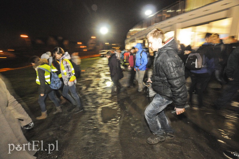 W błocie i w ciemnościach walczyli ze słabościami zdjęcie nr 103093