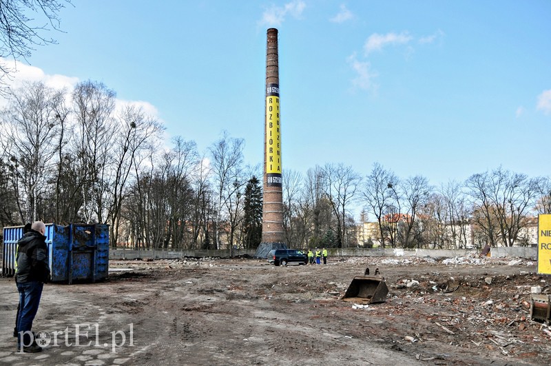 Wysadzili komin mleczarni. zdjęcie nr 103154