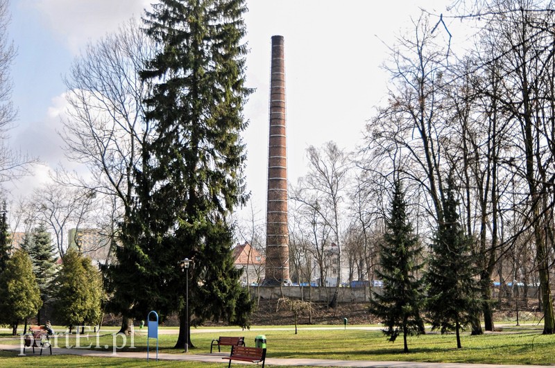 Elbląg Wysadzili komin mleczarni.