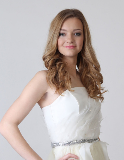 9. Sandra Kamieniak jest dorosłą finalistką.

Mieszka w Nowakowie. 
Wzrost: 175 cm;
Wymiary: 86/66/82;
Interesuje