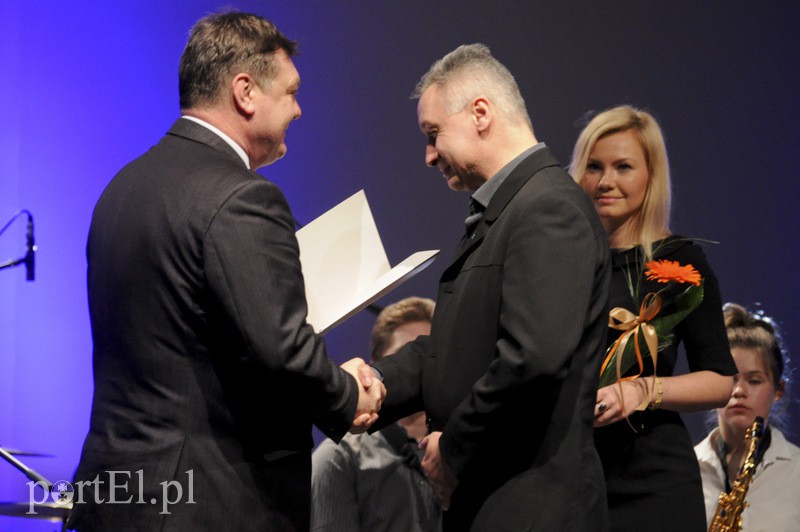  Nagrodzeni za działalność artystyczną zdjęcie nr 104208