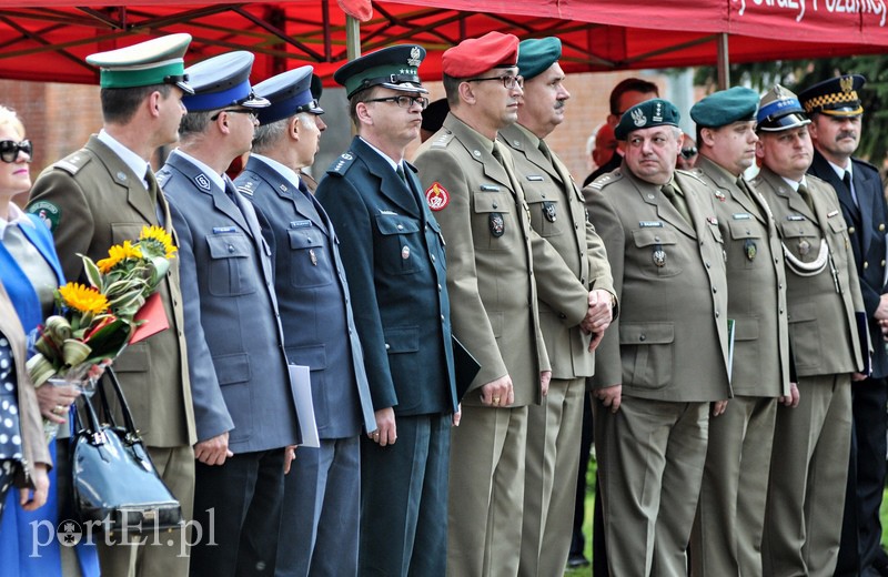 Po prostu wykonują swoją pracę, ale raz do roku świętują zdjęcie nr 105827