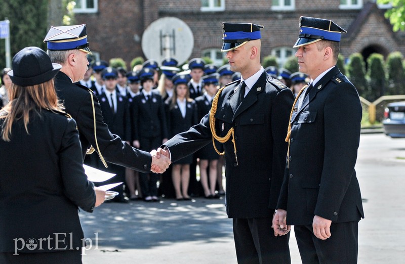 Po prostu wykonują swoją pracę, ale raz do roku świętują zdjęcie nr 105838