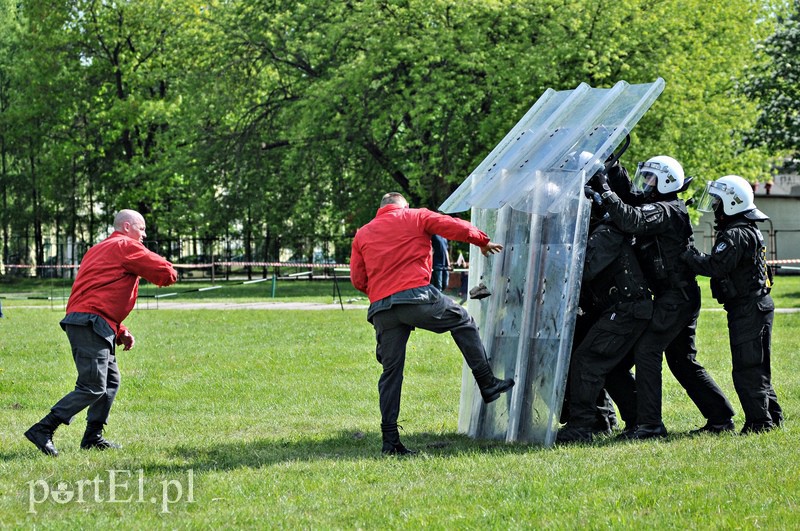 Mundurowy zawrót głowy zdjęcie nr 106792