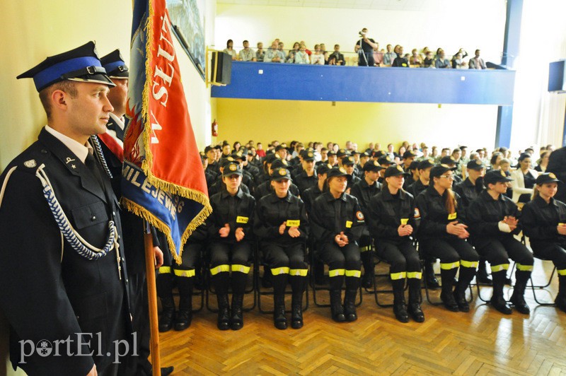  Uczą się, by zostać strażakami zdjęcie nr 107362