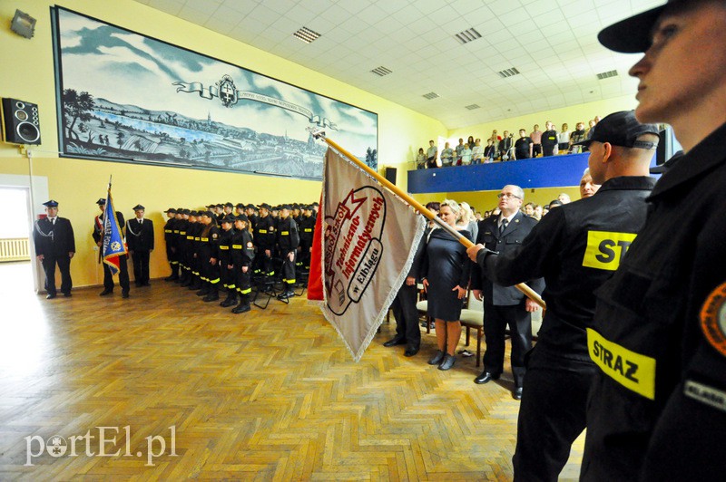  Uczą się, by zostać strażakami zdjęcie nr 107356