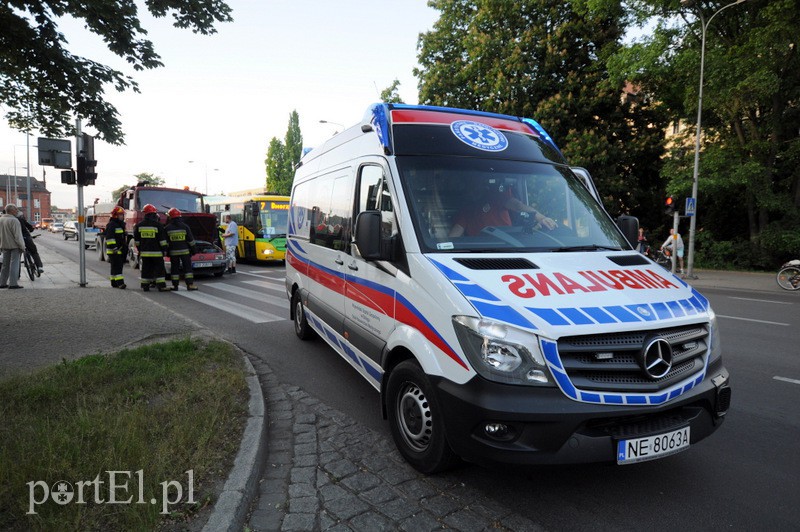  Ciężarówka nie wyhamowała, chłopiec w szpitalu zdjęcie nr 107899