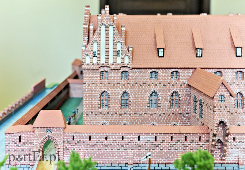 Zamek Wysoki przyjechał z Niemiec zdjęcie nr 108167