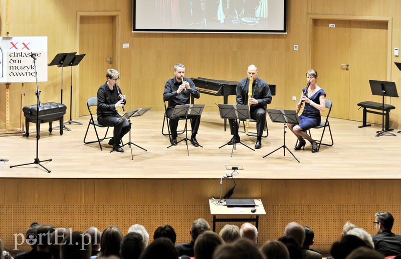 Muzykę dawną znają i grają tu od dawna zdjęcie nr 108989