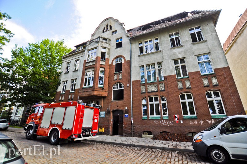 Elbląg  Pożar przy ul. Powstańców Warszawskich. Płonęła zabytkowa kamienica