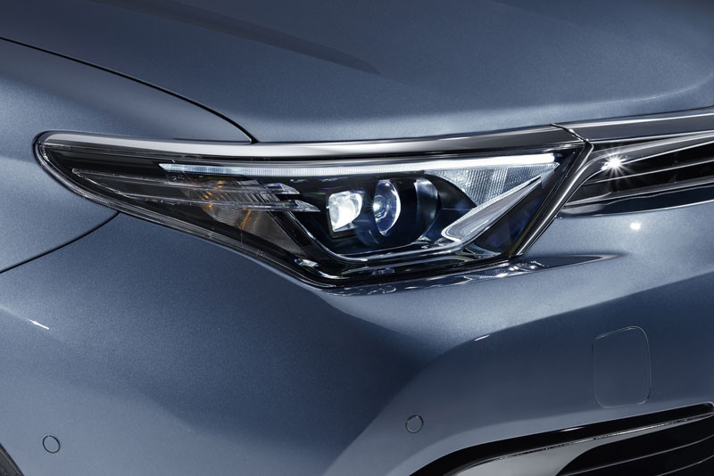 Elbląg Toyota Auris - kompakt i kombi z trzema napędami do wyboru