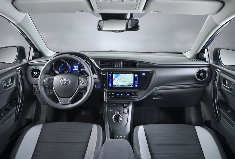 Toyota Auris - kompakt i kombi z trzema napędami do wyboru zdjęcie nr 111725