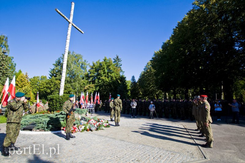  Zginęli, bo byli Polakami. Dzisiaj mieszkańcy oddali im hołd zdjęcie nr 113652