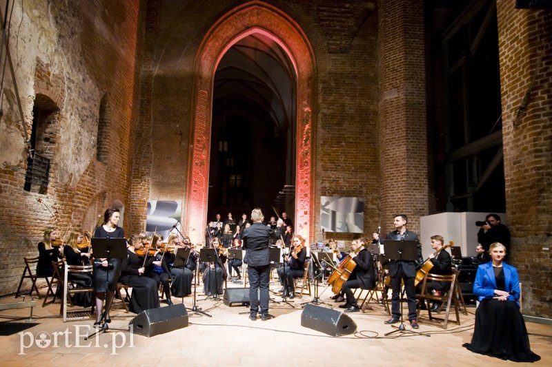 Koncert chóru w Galerii EL zdjęcie nr 116392