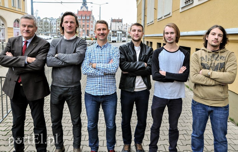 Elbląg Podkręcanie wąsów trwa