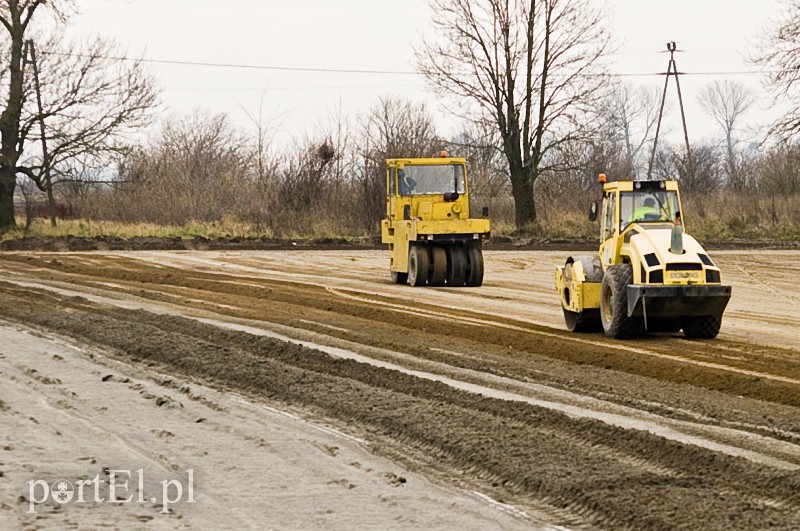 Budowa nowego odcinka drogi S7 zdjęcie nr 118353