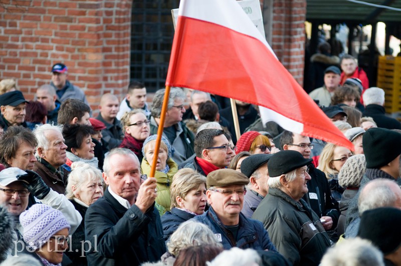 Demonstracja po elbląsku, czyli pikieta KOD zdjęcie nr 118841