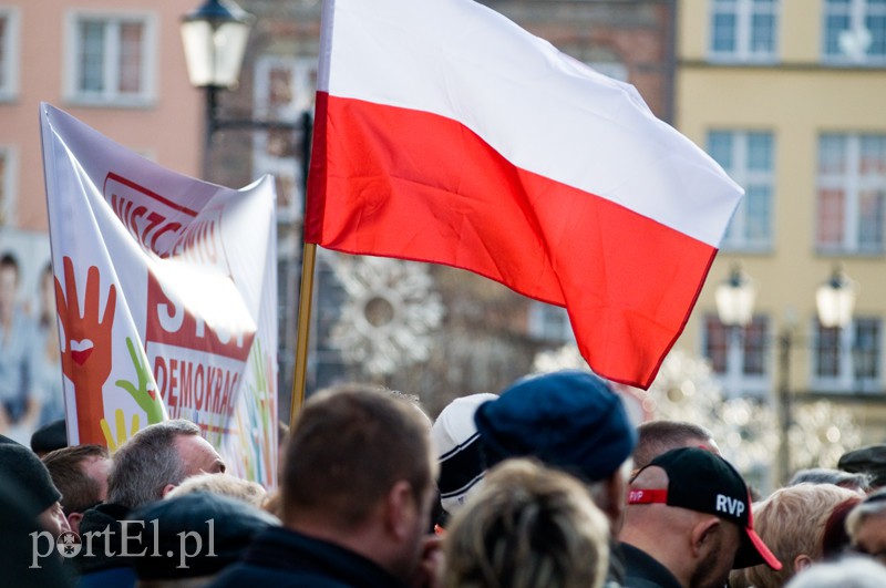 Demonstracja po elbląsku, czyli pikieta KOD zdjęcie nr 118845