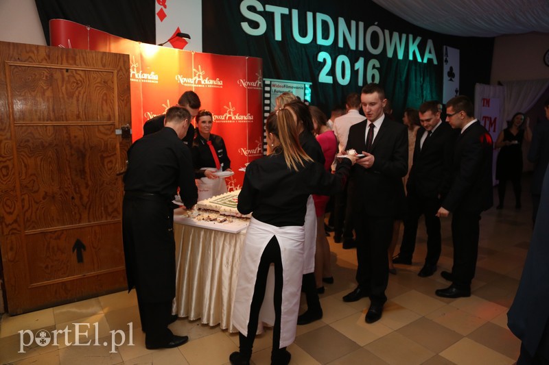 Studniówka w starym stylu zdjęcie nr 121146