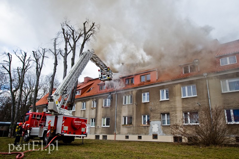 Elbląg  Pożar na Sadowej, mieszkańcy ewakuowani